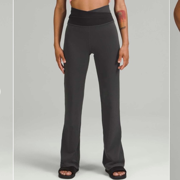 LULULEMON Throwback Astro Pant Graphite Grey / Black Size 6 - Picture 2 of 7